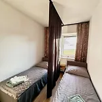 Hostel Bezplatny Dowoz Airnest24 Lotnisko Katowice-pyrzowice *