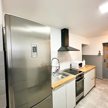 Bezplatny Dowoz Airnest24 Lotnisko Katowice-pyrzowice Saczow