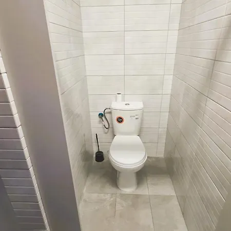 Bezplatny Dowoz Airnest24 Lotnisko Katowice-pyrzowice Хостел *